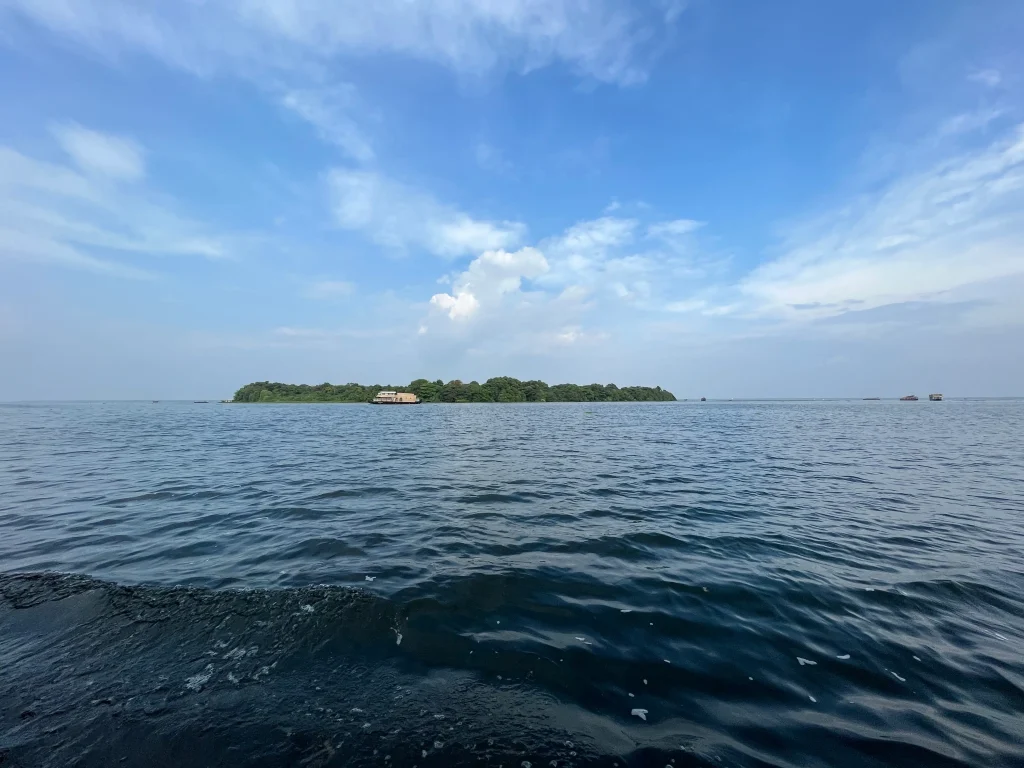 pathiramanal Island, Alappuzha